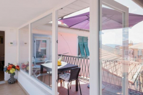 Bright Apartment with Terrace Vezzano Ligure